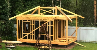 Сарай из бруса 100х100 в Новокузнецке - строительство под ключ | РемСтройЦентр от 41312 руб.